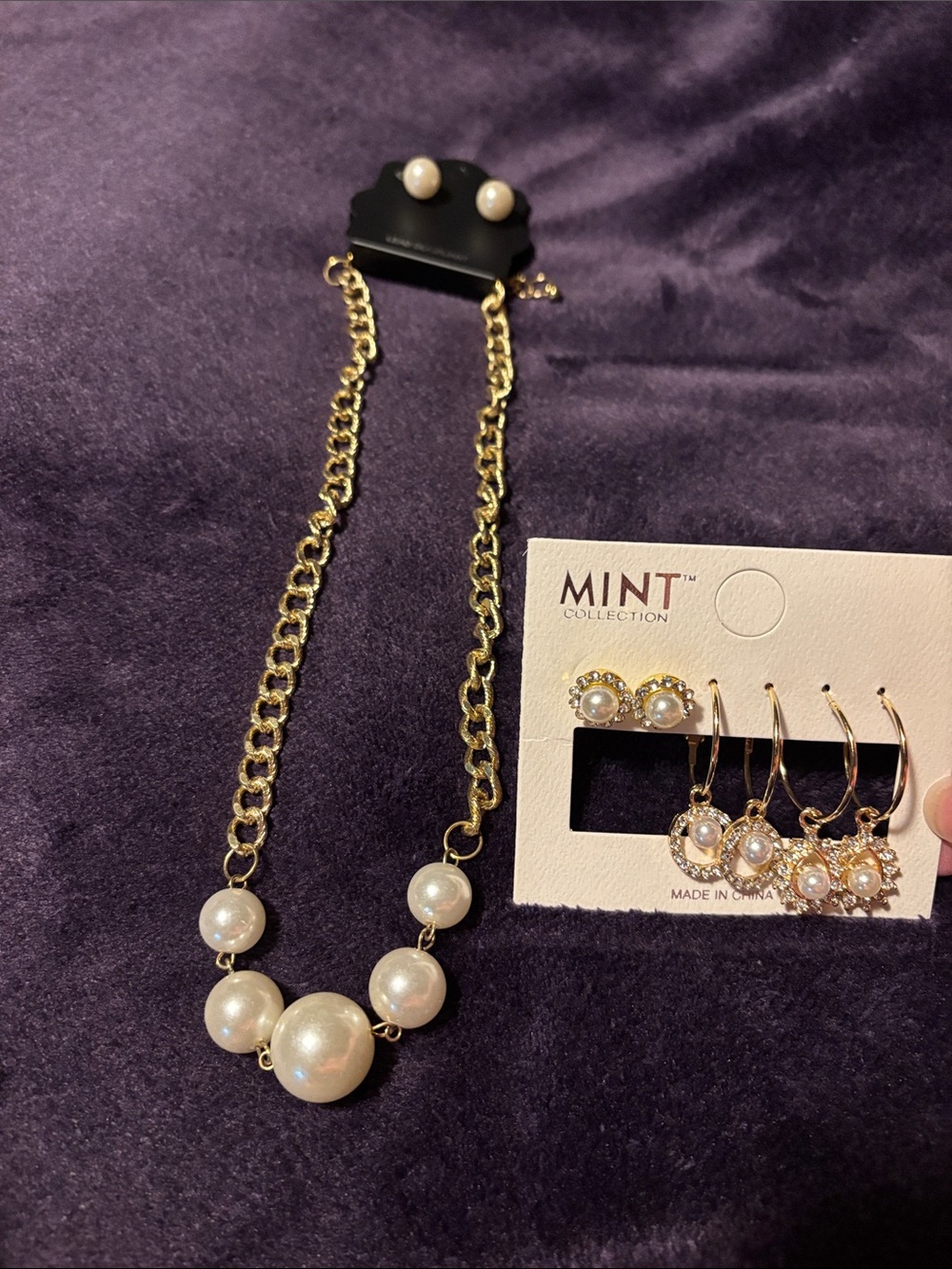 Mint Collection Gold Pearl Pendant Necklace and Earrings